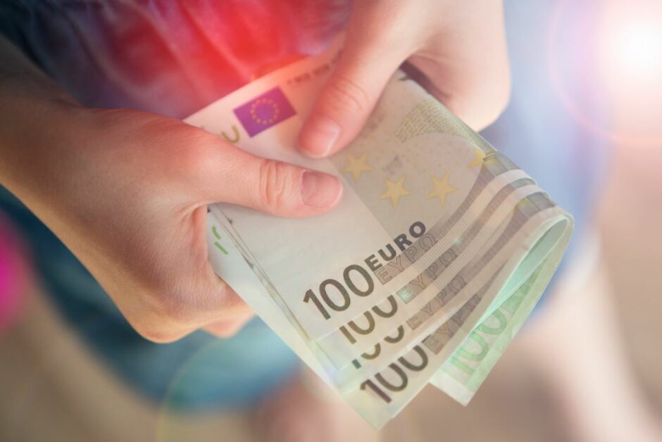 Bei Bareinzahlungen ab 10.000 Euro besonderer Nachweis nötig